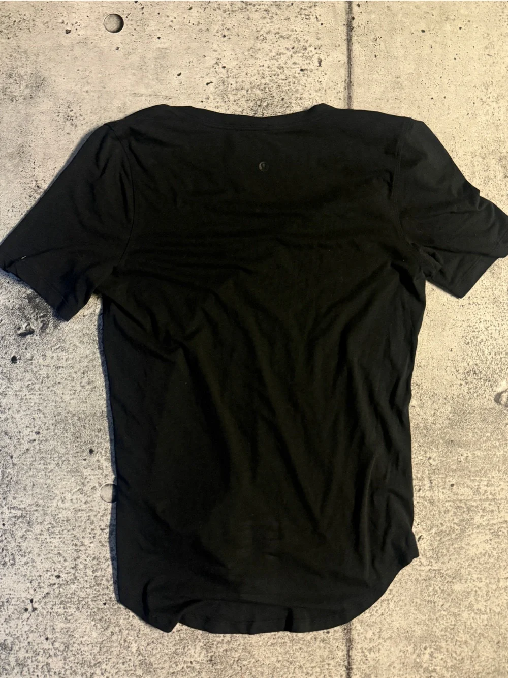 Lululemon V-Neck Women's Tee